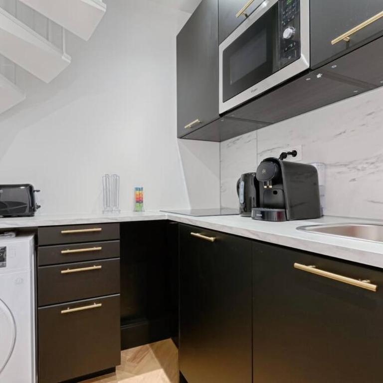 MyKeypers - Stylish & Luxury Duplex 2BR-8P - Le Marais - Three-Bedroom Apartment - 2