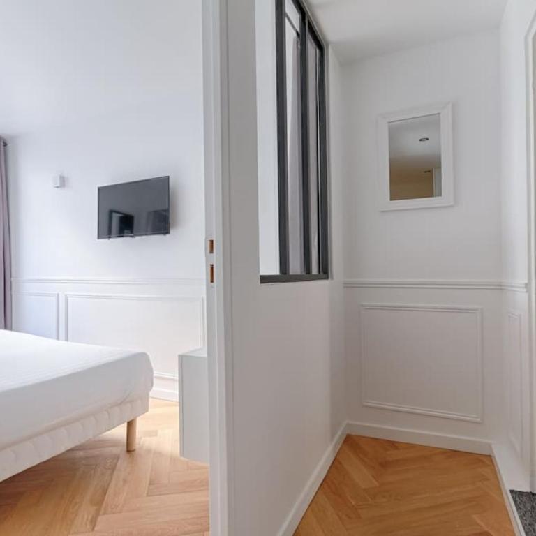 MyKeypers - Stylish & Luxury Duplex 2BR-8P - Le Marais - Three-Bedroom Apartment - 6