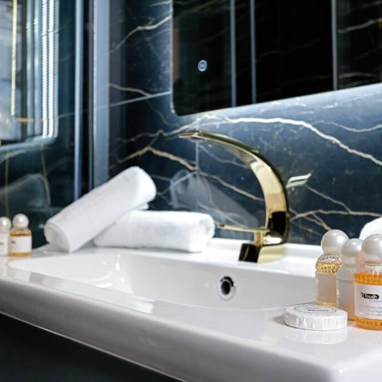 MyKeypers - Stylish & Luxury Duplex 2BR-8P - Le Marais - Three-Bedroom Apartment - 7