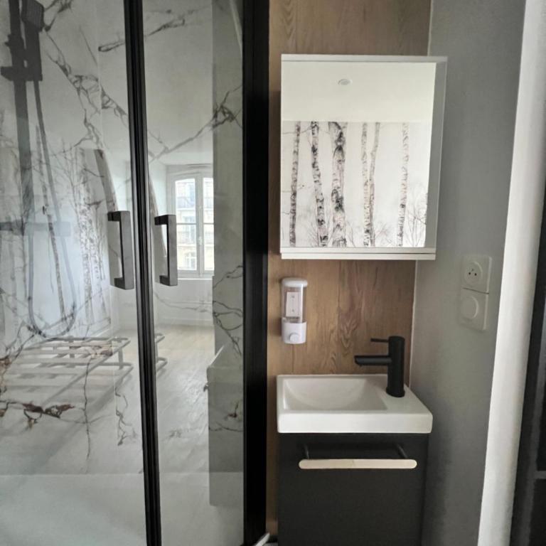 Batignolles, Montmartre Chambre 12m2 , Metro 13 et 14 - Apartamento de 1 dormitorio - 4