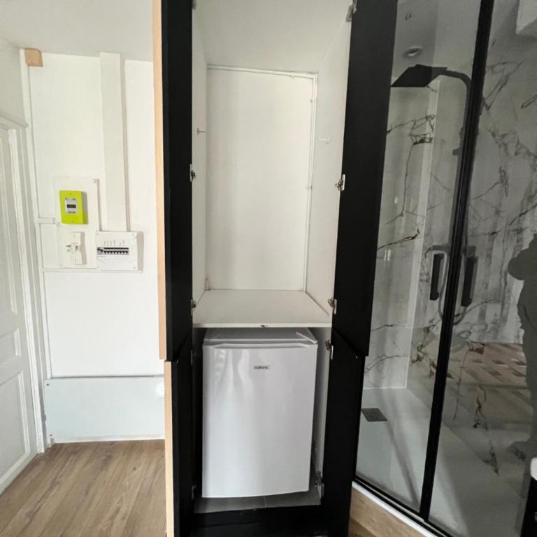 Batignolles, Montmartre Chambre 12m2 , Metro 13 et 14 - Apartamento de 1 dormitorio - 6