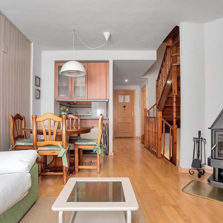 Argualas - Triplex con piscina - By CARDI Suites - Apartamento de 3 dormitorios - 10