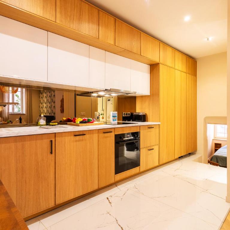 COSY VOLTI AP4434 By Riviera Holiday Homes - Appartement - Rez-de-Chaussée - 6