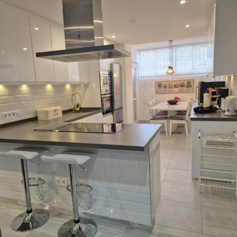 Newly Refurbished Luxury 3 Bed Duplex Apartment - Apartamento - 1