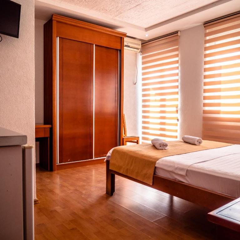 Apartments Bonita - Economy Dvokrevetna Soba sa Bračnim Krevetom - 8