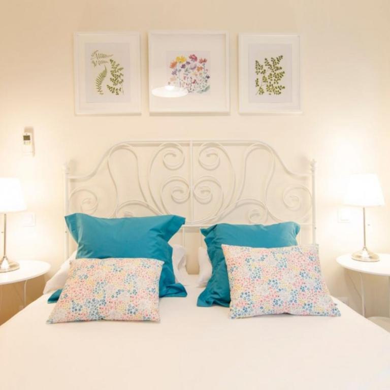 Bright Modern 3BD - Barrio de las Letras - Three-Bedroom Apartment - 15