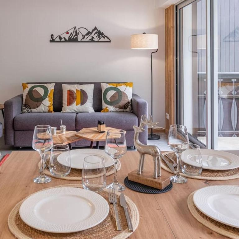 Clos Savoy - New Apartment Close to City center & Free parking - By Cozee Rentals - Appartamento con 1 Camera da Letto, Balcone e Vista Montagna - 3