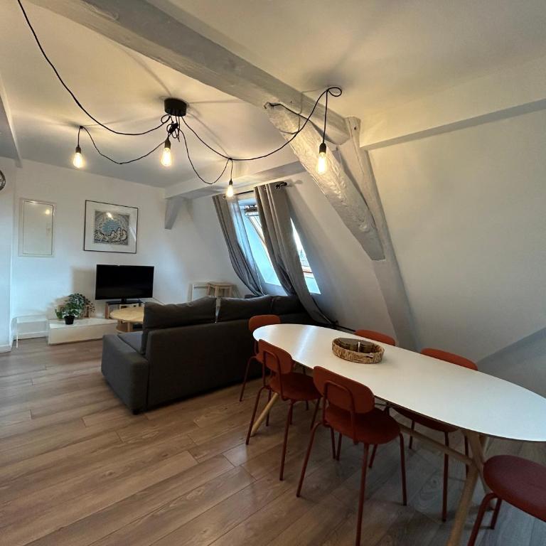 Colmar City Center - Appartement BELLE-VUE 4 étoiles - Duplex Apartment - 8