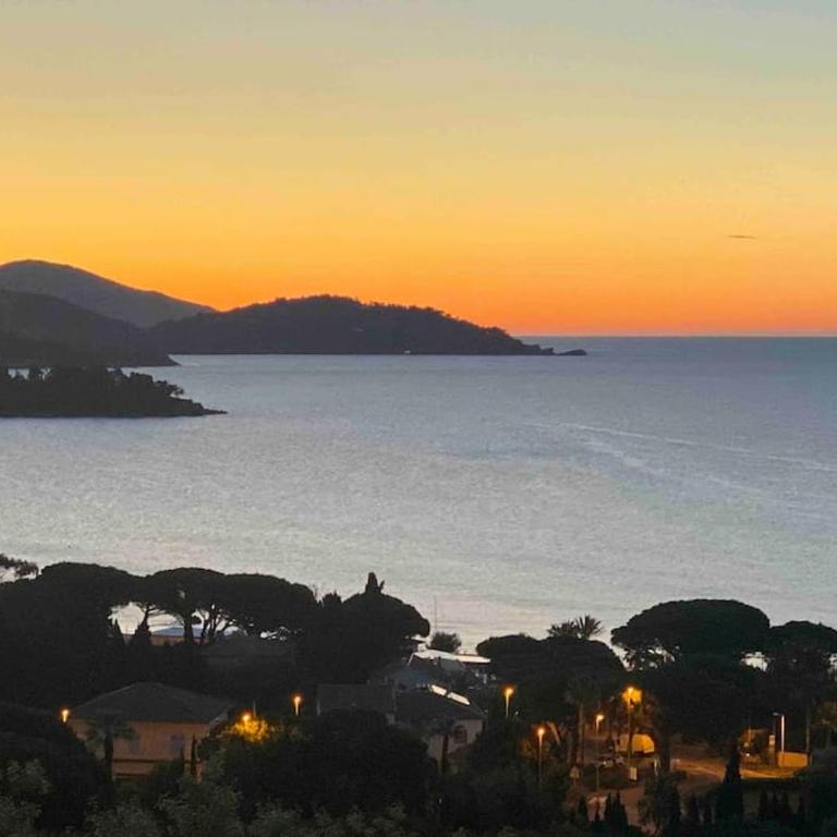 Villa élégante vue mer 180 plage à 5 min luxe et confort garantis - Villa - 17