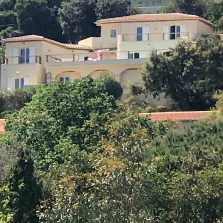 Villa élégante vue mer 180 plage à 5 min luxe et confort garantis - Villa - 19