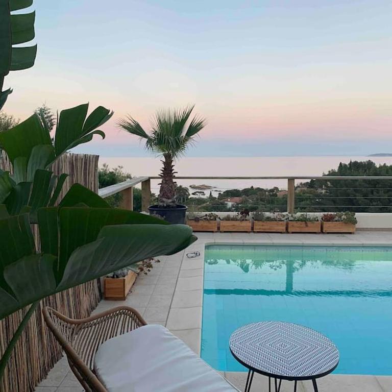 Villa élégante vue mer 180 plage à 5 min luxe et confort garantis - Villa - 1