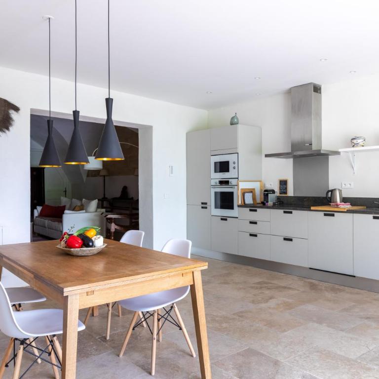 Les Canisses, magnifique appartement avec terrasse au cœur d'Uzès - Appartement 1 Chambre - 14