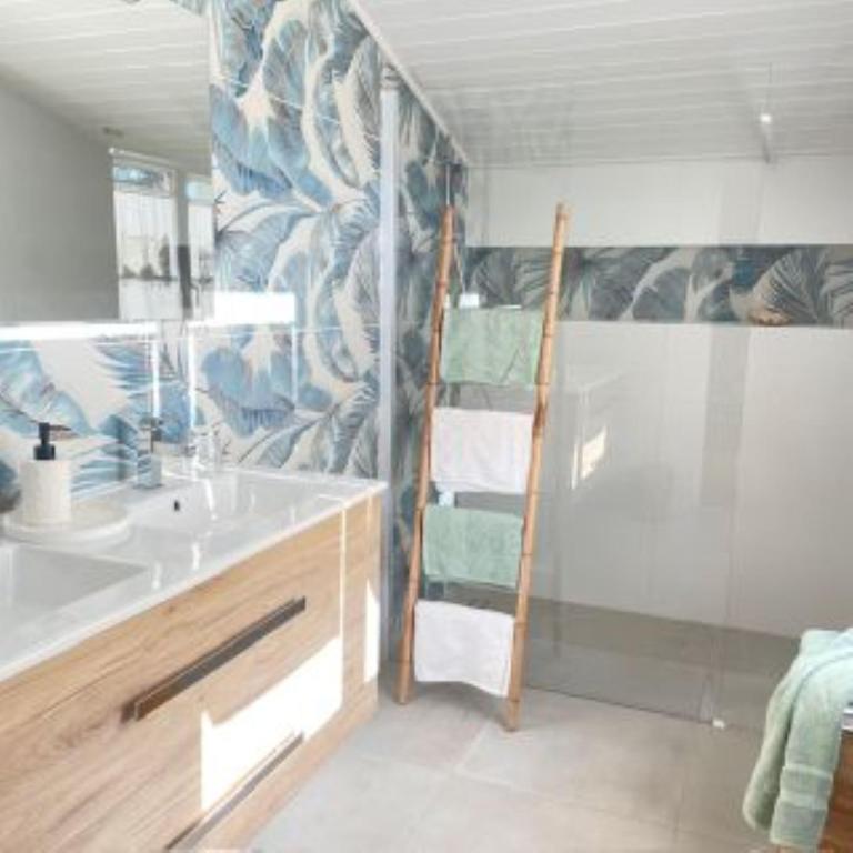 Chambres d'Hôtes d'Aliénor - Chambre Triple - 5