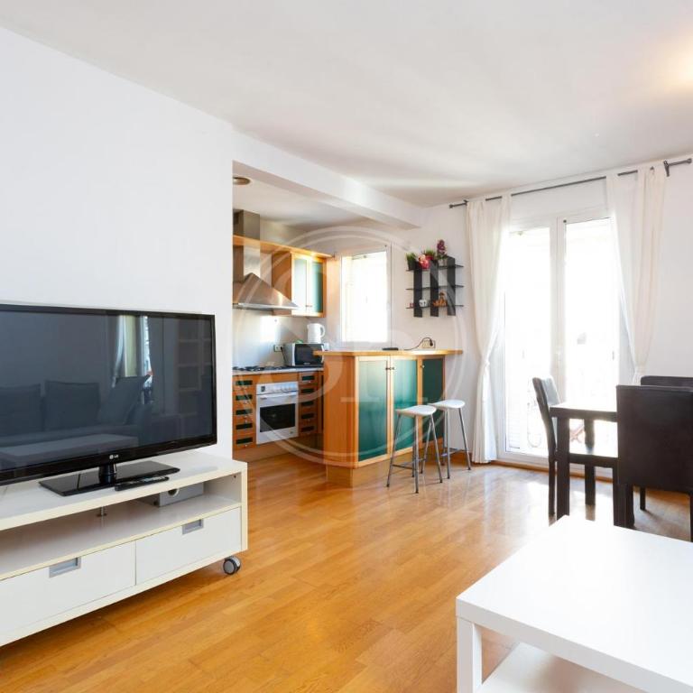 Charming apartment near the beach - One-Bedroom Apartment - 1