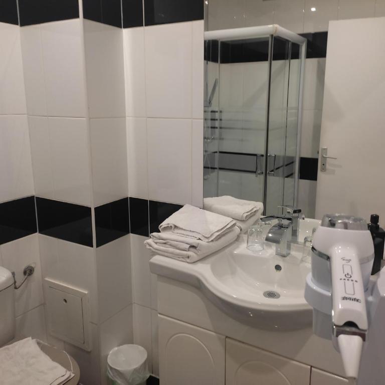 Luxelthe - Chambre Double - 9