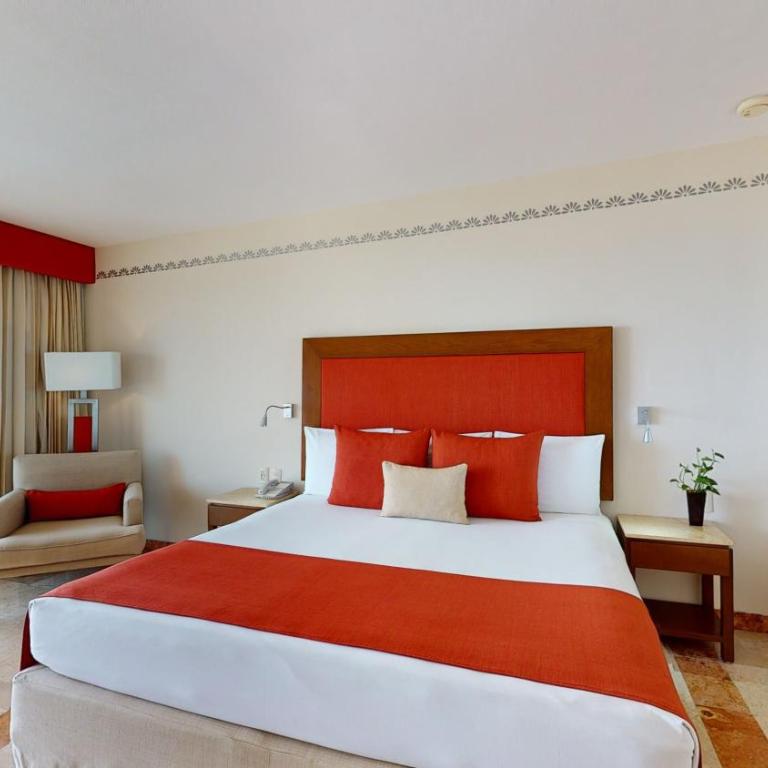 Grand Park Royal Cancun - All Inclusive - Deluxe Ocean View - 2