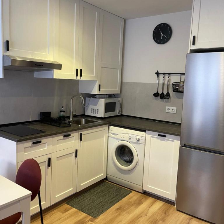 A 4 min andando del metro 3 habitaciones con baño privado - Apartamento de 3 dormitorios - 23