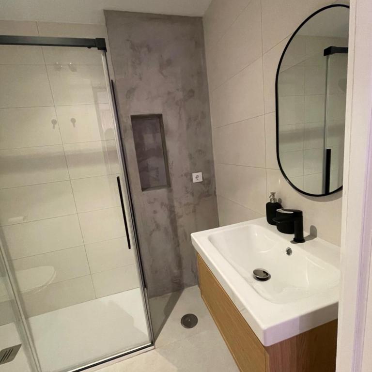 A 4 min andando del metro 3 habitaciones con baño privado - Apartamento de 3 dormitorios - 15