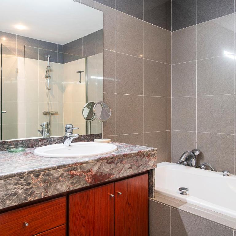 Sleep & Stay- Luxury top floor apt with terrace - Apartamento Ático - 18