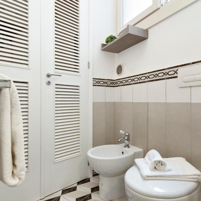 Dimora Vico Storella - Camera Familiare - 27