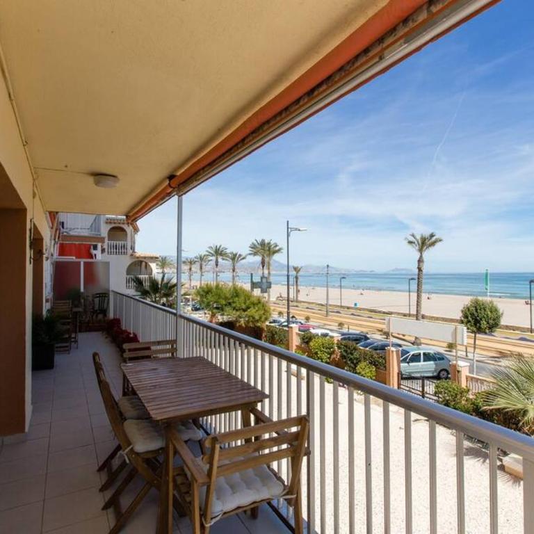 Playa primera linea Sunny in front of the sea - Apartamento de 2 dormitorios - 3