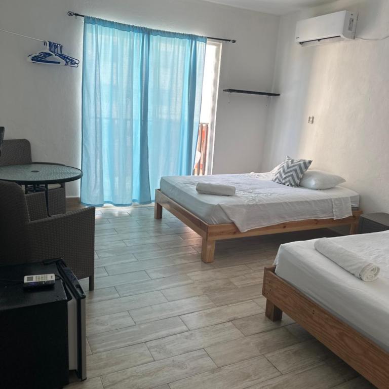 Royal Hotel Centro - Habitación Doble Deluxe con balcón y vistas al mar - 5