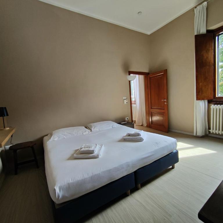 Large Family Flat - Tram to Center - Appartamento con 2 Camere da Letto - 15