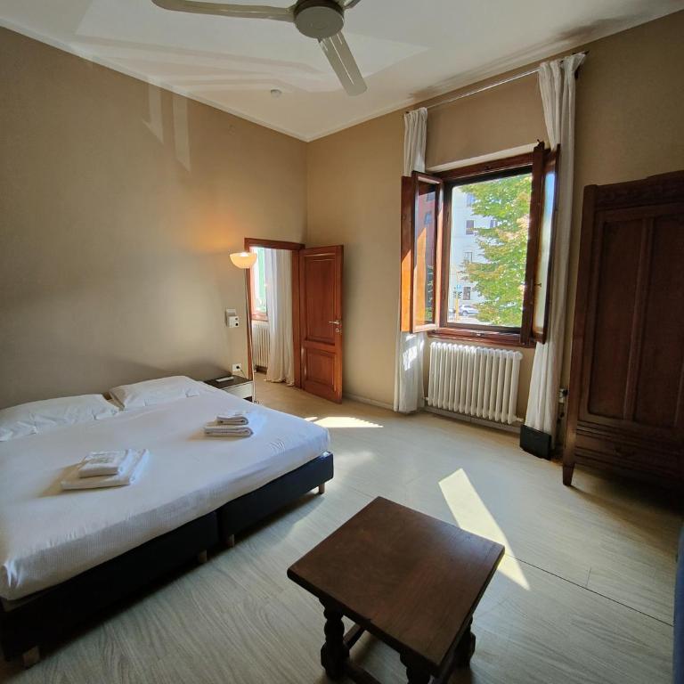 Large Family Flat - Tram to Center - Appartamento con 2 Camere da Letto - 1