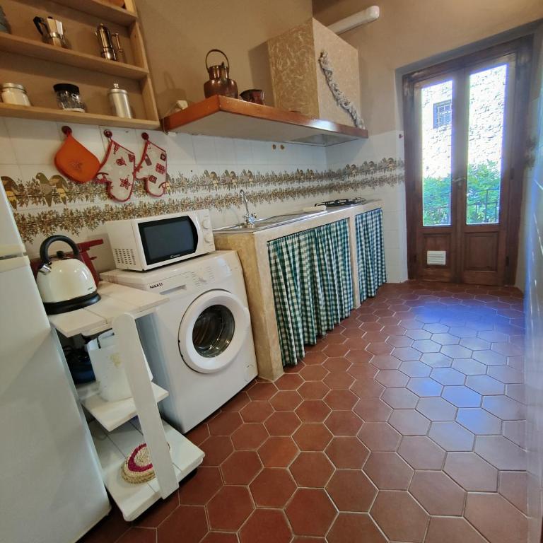 Large Family Flat - Tram to Center - Appartamento con 2 Camere da Letto - 23