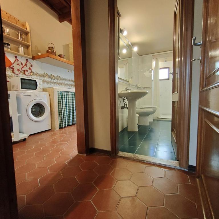 Large Family Flat - Tram to Center - Appartamento con 2 Camere da Letto - 8