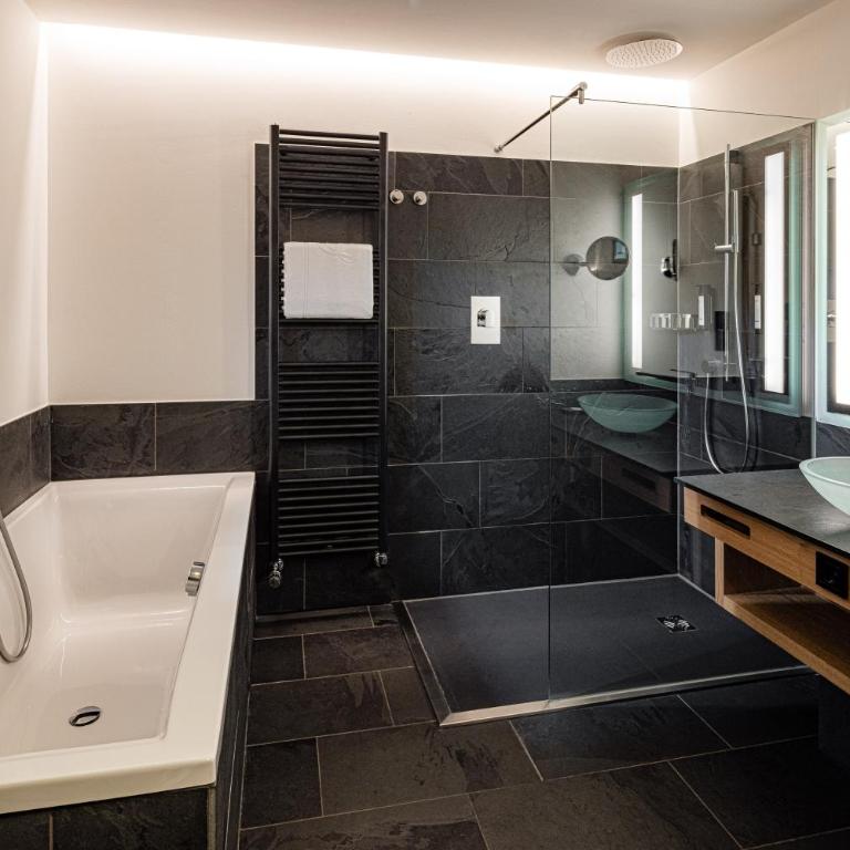 Lake Spa Hotel SEELEITEN - Suite con Vista Lago - 1