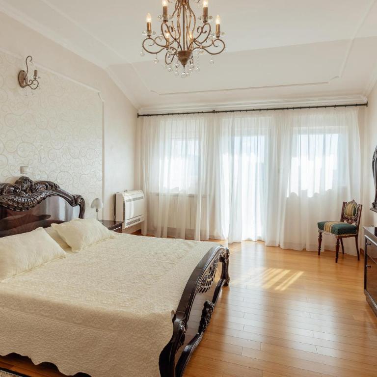 Awesome Home In Herceg Novi With Wifi - Six-Bedroom Holiday Home - 17