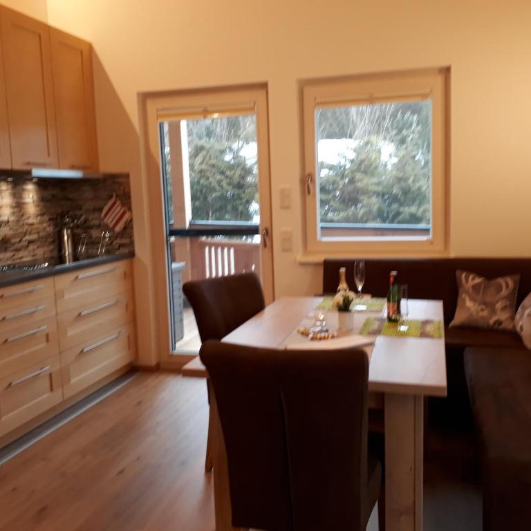 Apartchalet Sisi- including Saalfelden Leogang Card - Apartment mit 2 Schlafzimmern und Terrasse - 3