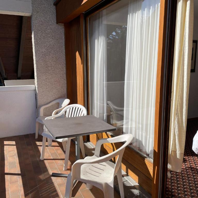 The Vintage at Crans-Montana - Appartement avec Vue et Balcon - 11