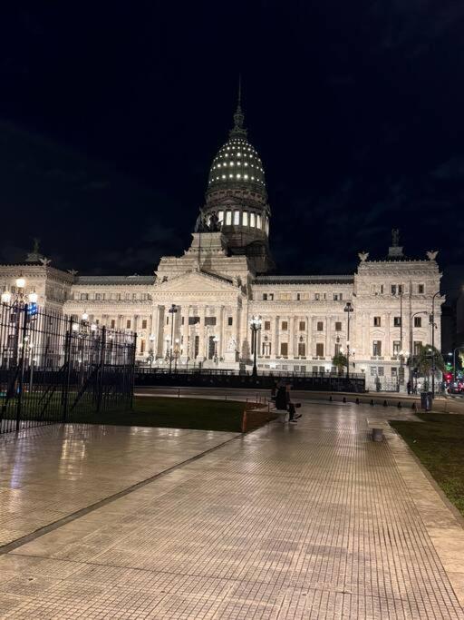 RIVADAVIA -1 ambiente amplio, en el centro - One-Bedroom Apartment - 21