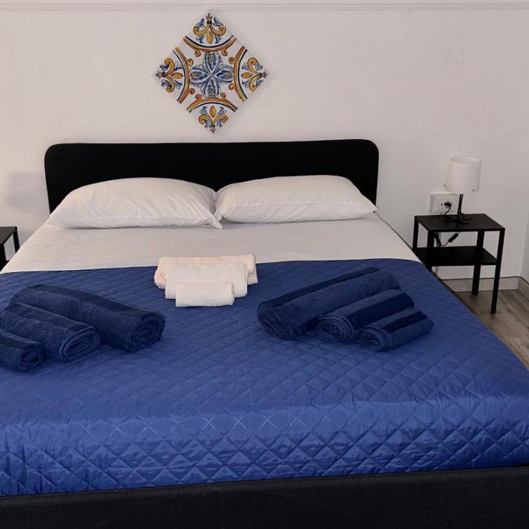 Blu Home - Two-Bedroom House - 15