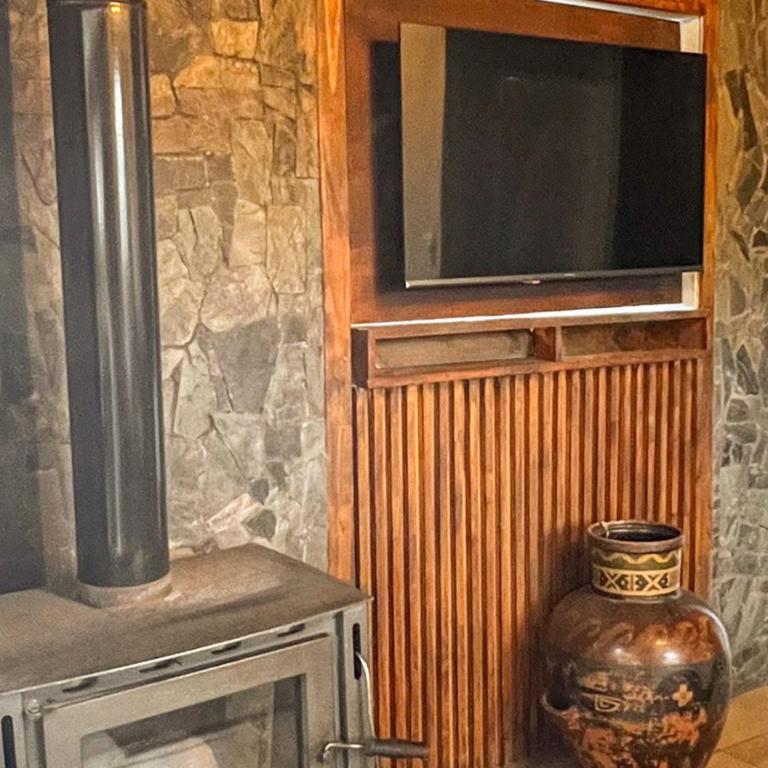RentUp - Casa en Bariloche con chimenea y jardin en Mirador del Chalhuaco - Casa - 7