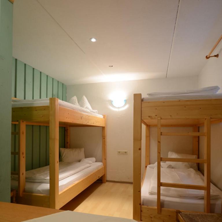 Appartements Baumanngut - Gemischter Schlafsaal mit 10 Betten - 8
