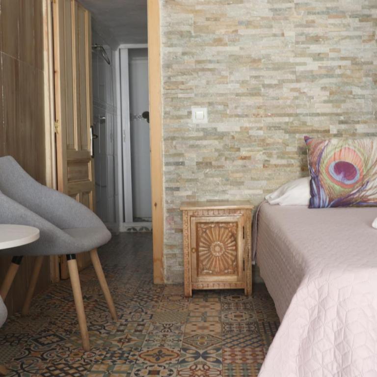 Hostal La Paloma I - Chambre Triple Basique - 1