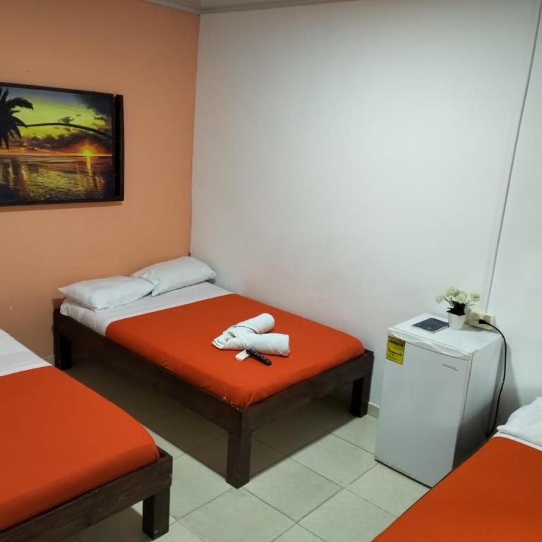 Alojamiento San Martín - Double Room with Private Bathroom - 11