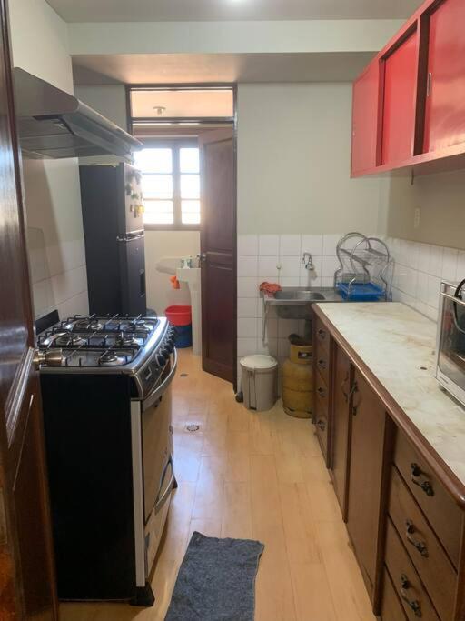 Ideal location near American Embassy - Three-Bedroom Apartment - 3