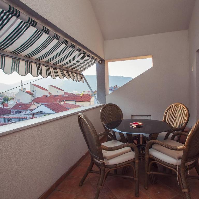 Guesthouse Hortenzija - Suite with Balcony - 9