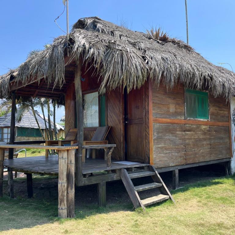 Kamala Surf & Backpacker Hostel - Bungalow con vistas al mar - 5