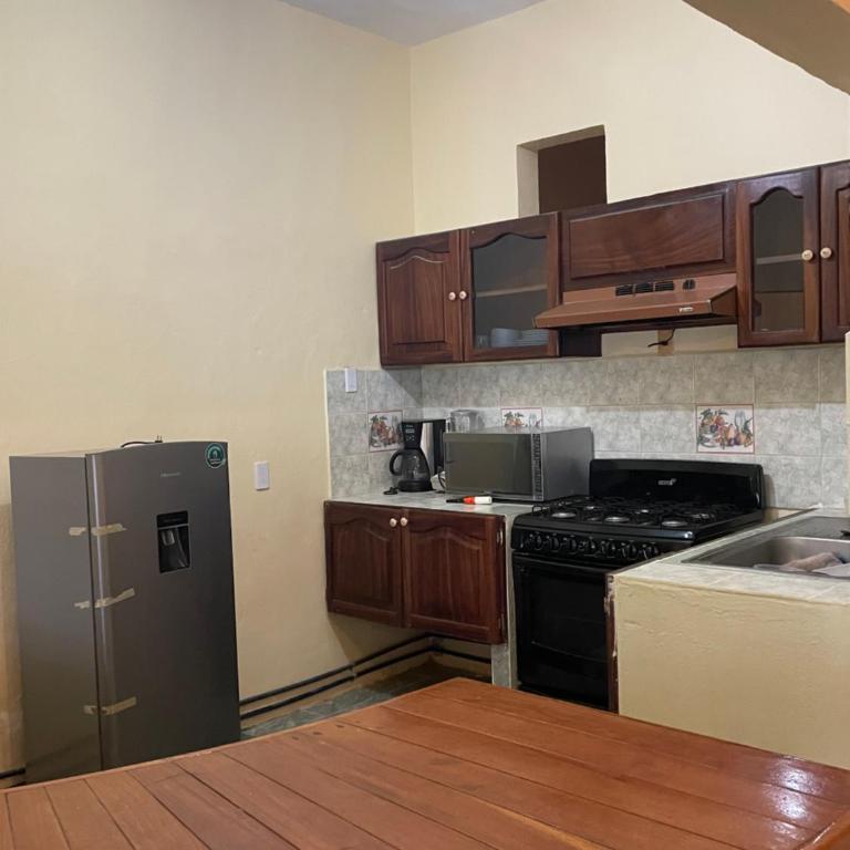 Casa Bety - Three-Bedroom House - 5