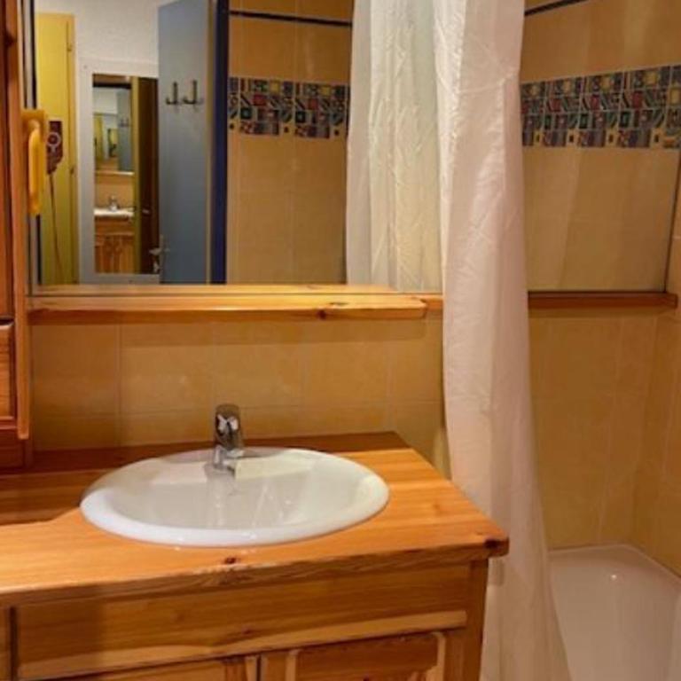 Les Menuires - Appart 4 pers, 32m², Wifi, Animaux admis - FR-1-574-72 - Studio - 5