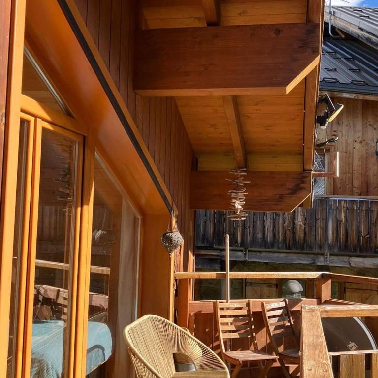 Charmant 4 pièces avec balcons, proche Méribel - FR-1-180-640 - Appartement - 26