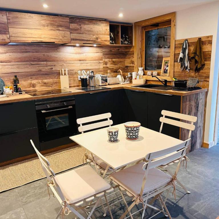 Somptueux appartement neuf, jardin sud, parking privé - FR-1-464-243 - Appartement - 2