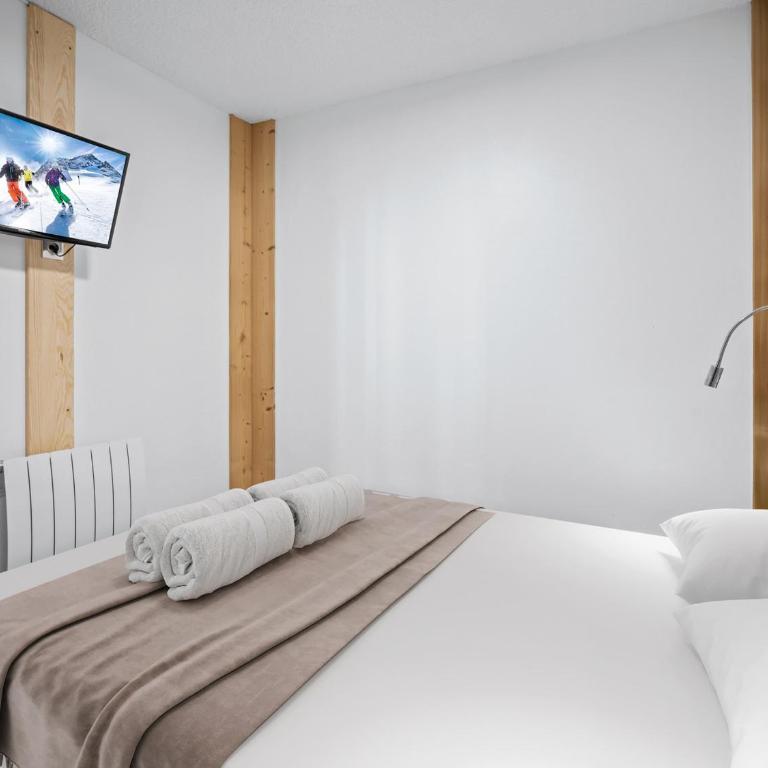 Appartement moderne proche centre et pistes avec WIFI - FR-1-640-69 - Appartement - 6