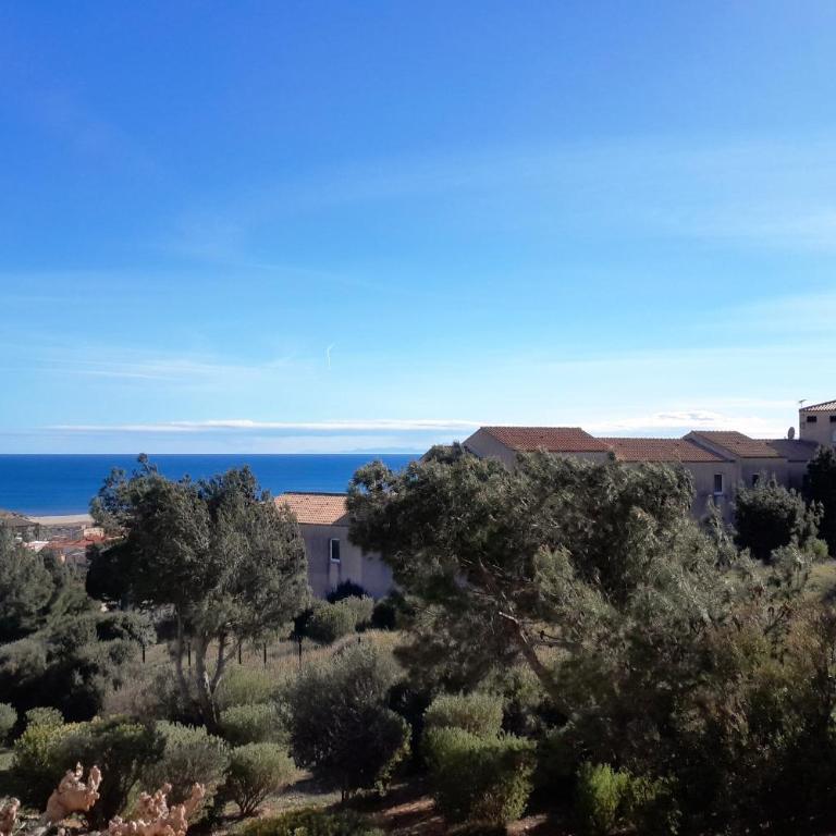 Appartement Saint Pierre la Mer 6 personnes, vue sur la mer, piscine, parking, tennis M330 - Two-Bedroom Apartment - 12