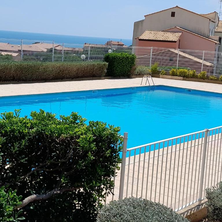 Appartement Saint Pierre la Mer 6 personnes, vue sur la mer, piscine, parking, tennis M330 - Two-Bedroom Apartment - 4